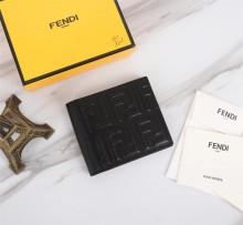202209SS新作Fendi フェンディ 短財布スーパーコピー
