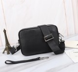 202209SS新作Fendi フェンディ メンズ  ショルダーバックスーパーコピー