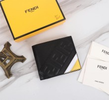 202209SS新作Fendi フェンディ 短財布スーパーコピー