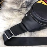 202209SS新作Fendi フェンディ メンズ ショルダーバックスーパーコピー
