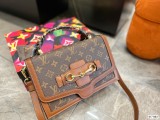 202209SS新作 Louis Vuitton ルイヴィトン  レディースショルダーバックスーパーコピー