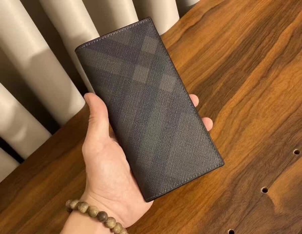 202210SS新作Burberry バーバリー 長財布 スーパーコピー