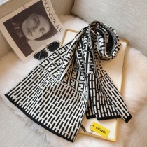 202211SS新作Fendi フェンディ  レディースマフラースーパーコピー