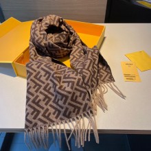 202211SS新作Fendi フェンディ  レディースマフラースーパーコピー