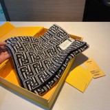 202211SS新作Fendi フェンディ  レディースマフラースーパーコピー