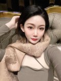 202211SS新作Fendi フェンディ  レディースマフラースーパーコピー