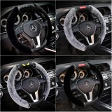 シュプリーム プラッシュマイクロファイバーハンドルカバー レディース メンズ ユニバーサル15インチ クロムハーツ 自動車ハンドル 冬の暖かさとカーアクセサリー