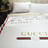 グッチ　GUCCI　ブランケット　ホワイト　毛布　ソファー用毛布　ひざ掛け毛布　シープ調 毛布　オシャレ