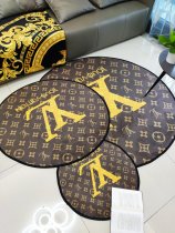 LOUIS VUITTONカーペット丸形可愛い　玄関マットルイヴィトン　トイレマット　ベッドルーム室内屋外吸水マット　雨雪泥落とし