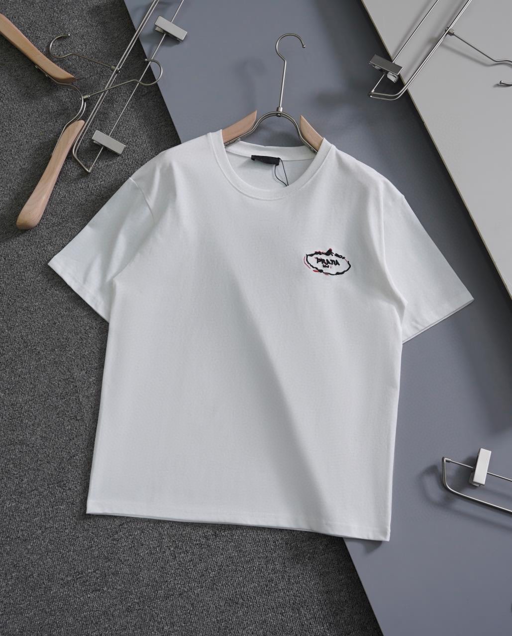 プラダ Tシャツ 偽物、プラダ Tシャツ スーパーコピー激安通販優良サイト