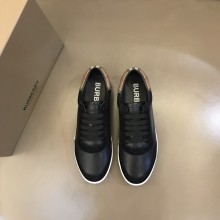 高品質Burberryバーバリー メンズ クラシック ロートップ スニーカー