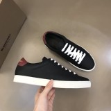 Burberryバーバリー偽物 メンズ クラシック ロートップ スニーカー