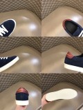 Burberryバーバリー 通販メンズ クラシック ロートップ スニーカー