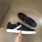 Burberryバーバリー素敵な メンズ クラシック ロートップ スニーカー