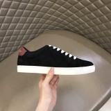 ★超人気Burberryバーバリー メンズ クラシック ロートップ スニーカー