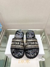 ★超人気23Ss 新作 Dior Dway 刺繍プラットフォームサンダルとスリッパ