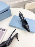 入手困難PRADA プラダカウンター キャットウォーク とんがりシューズ
