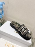 高品質23Ss 新作 Dior Dway 刺繍プラットフォームサンダルとスリッパ