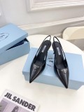 入手困難PRADA プラダカウンター キャットウォーク とんがりシューズ