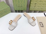 Gucciグッチの新しいファッションオールマッチバンブーバックルスリッパコピー