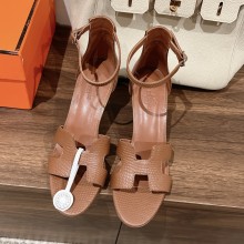 ★超人気Hermesエルメスの新作ウェッジサンダル