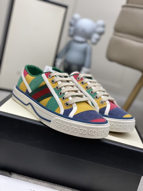 高品質Gucci2023 エクスプローシブ キャンバス シューズ メンズ レディース