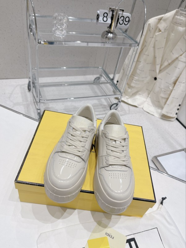 FENDI フェンディ激安 2023SS 新作 マフィン 厚底 カジュアルシューズ スニーカー