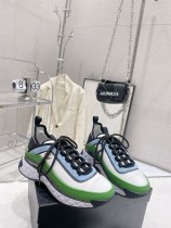シャネル素敵な2023 新色スペースクロススニーカー