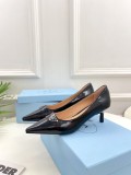 PRADA プラダ 通販カウンター キャットウォーク とんがりシューズ