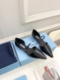 最新PRADA プラダ キャットウォーク モデル 中空ポインテッド バレエ シューズ