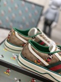 Gucci通販2023 エクスプローシブ キャンバス シューズ メンズ レディース