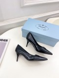 PRADA プラダ激安偽物 カウンター キャットウォーク とんがりシューズ