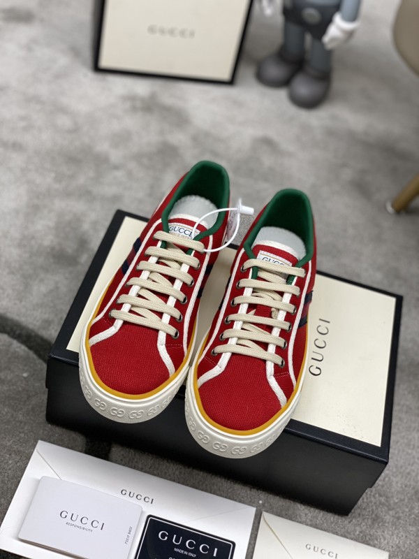 ★超人気Gucci2023 エクスプローシブ キャンバス シューズ メンズ レディース