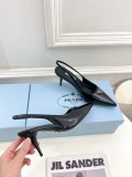 入手困難PRADA プラダカウンター キャットウォーク とんがりシューズ
