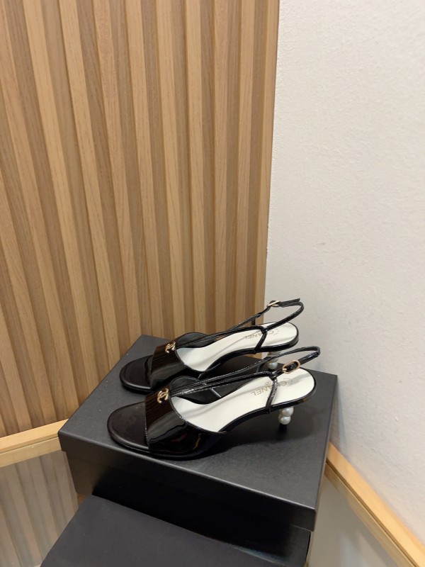 大人気Chanelシャネル23Ss春夏新作パールヒールスリッパ
