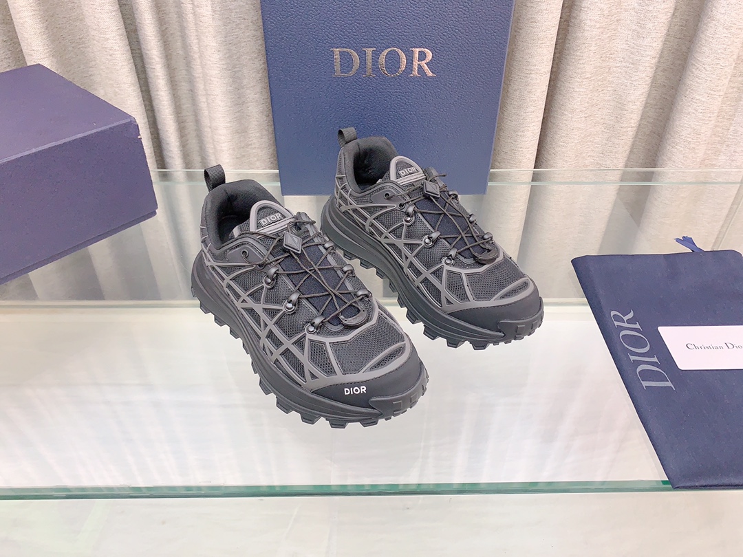 超話題!Dior ディオール2023 新作ロートップ B31 ランナー スニーカー - www.nsakur777.com