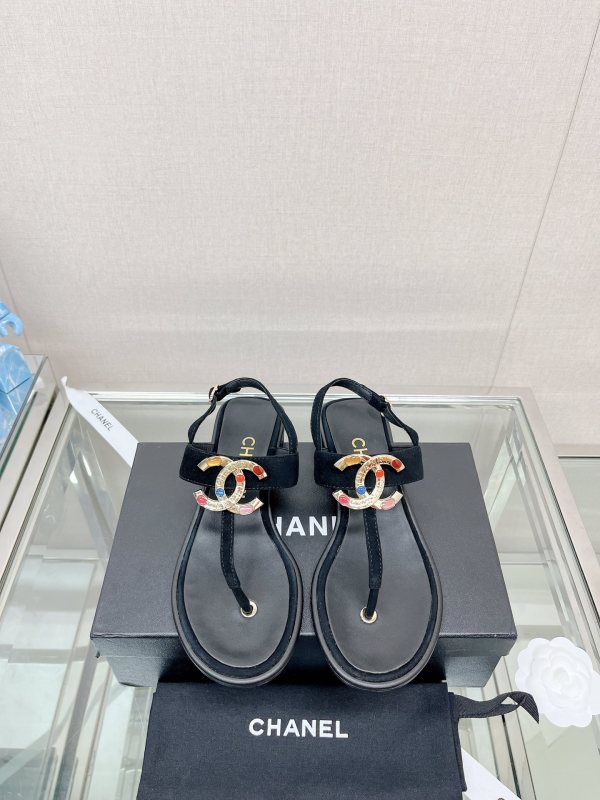 最新Chanelシャネル23Ss 新作 ジェムストーン ダブルC ビーチサンダル