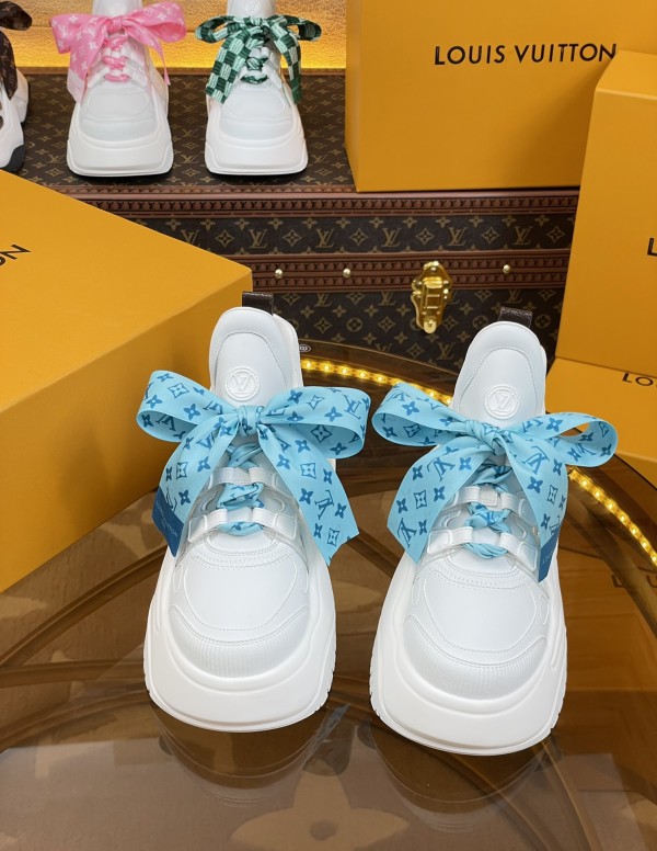 n級 おすすめLouis Vuitton ルイヴィトンレディーススポーツブレッドパパシューズ