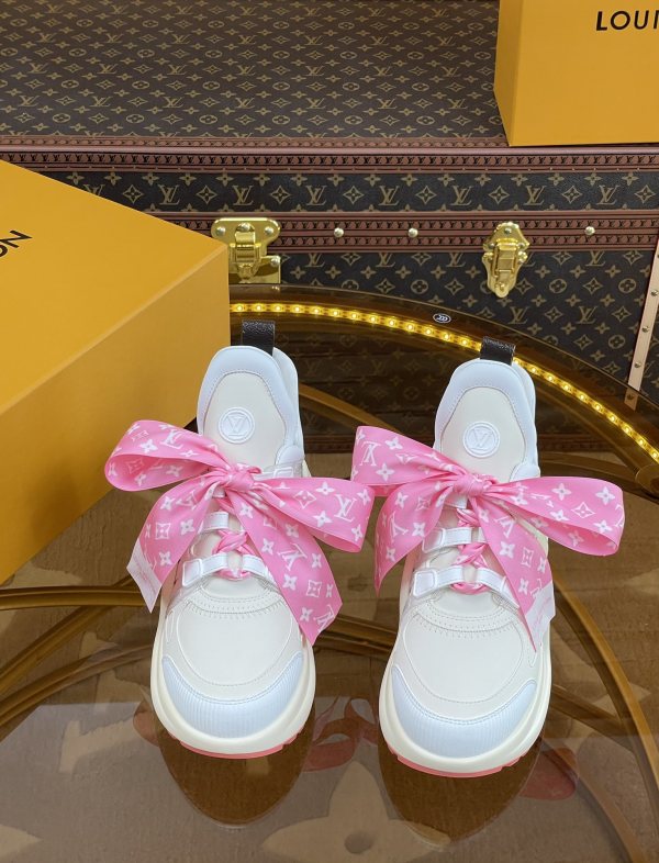 入手困難Louis Vuitton ルイヴィトンレディースシルクスカーフカジュアルスポーツダッドシューズ