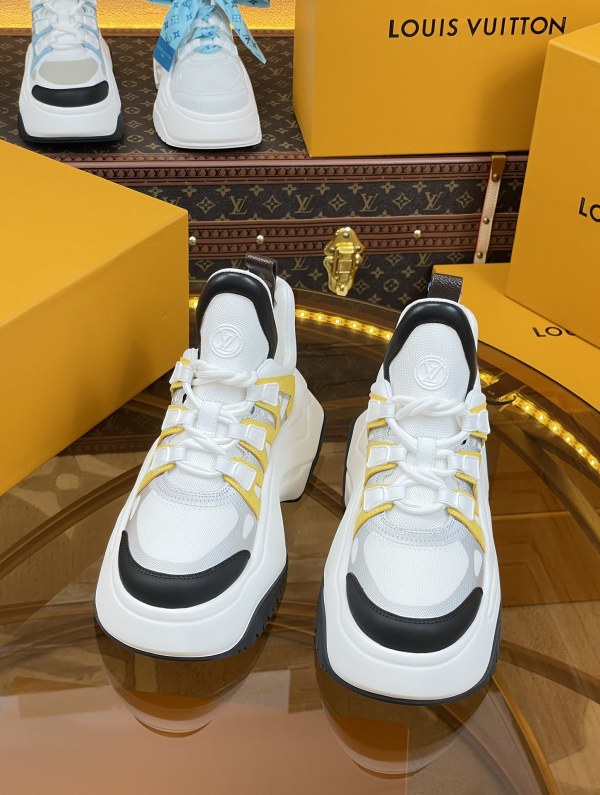 最新Louis Vuitton ルイヴィトンレディーススポーツブレッドパパシューズ
