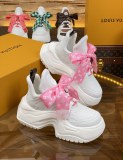 入手困難Louis Vuitton ルイヴィトンレディーススポーツブレッドパパシューズ