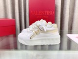 超話題!VALENTINOヴァレンティノメンズとレディースロートップスニーカー