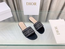 Dior ディオール2023夏の新作フラットスリッパ