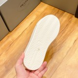 最新Pradaプラダ メンズ スニーカー