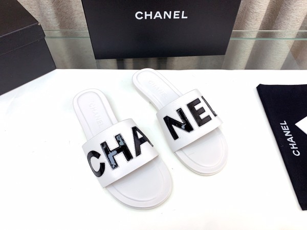 Chanelシャネル激安偽物23Ss レターバックル フラットスリッパ