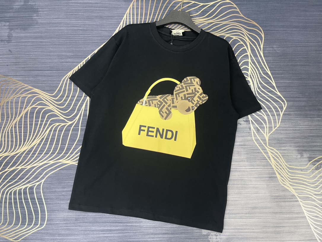 FENDI フェンディ2023春夏 新文字ロゴ 半袖Tシャツコピー - m