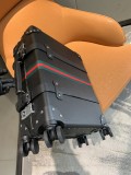 入手困難GUCCIグッチ トロリーケース