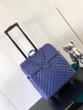 入手困難Chanelシャネルトロリーケース