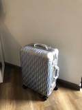 入手困難Dior x Rimowa 連名トラベルスーツケース