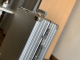 Rimowaリモワ偽物トロリーケース